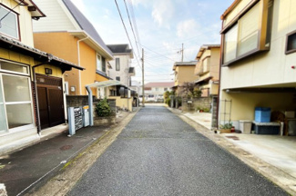 【前面道路含む現地写真】 | 〈こちらの物件〉に興味がある方はお気軽にお問い合わせ下さい！月々のお支払い希望額からお客様が購入可能な物件の価格をシミュレーション致します(*´▽｀*)