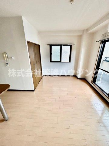 ビオトープ小曽根の居間・リビング