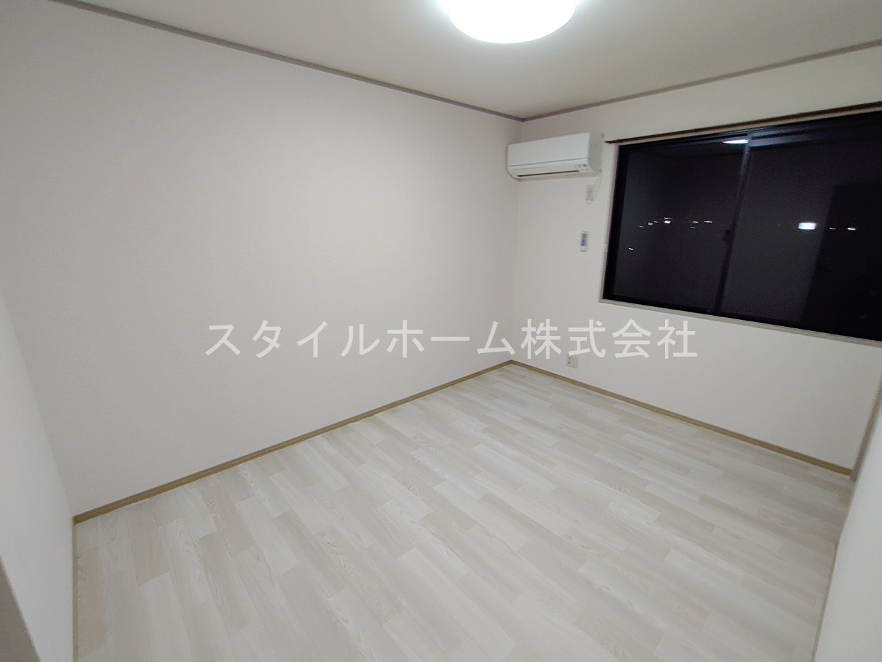 セジュールスールの居間・リビング