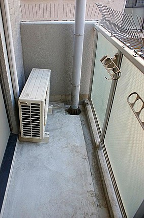 カーサ神戸下山手のバルコニー