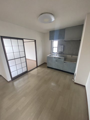 【居間・リビング】 | ドミール下石田 | ゆったりとした居間です