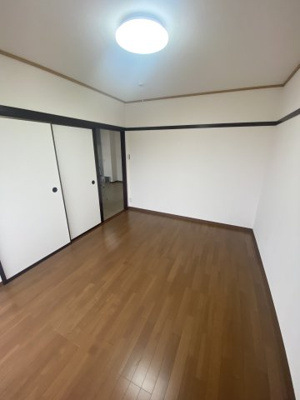 【洋室】 | ドミール下石田 | きれいな洋室です