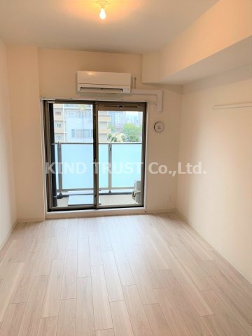 BPRレジデンス天満橋の居間・リビング|ゆったりとした居間です