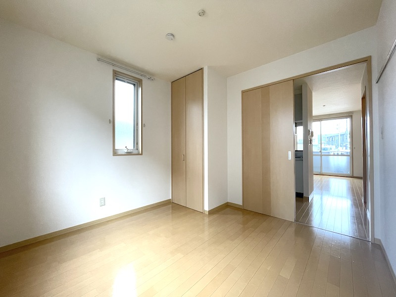 サンライズの寝室