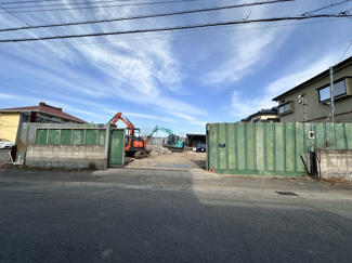 【前面道路含む現地写真】 | 越谷市砂原　資材置き場用地