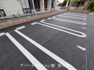 【駐車場】