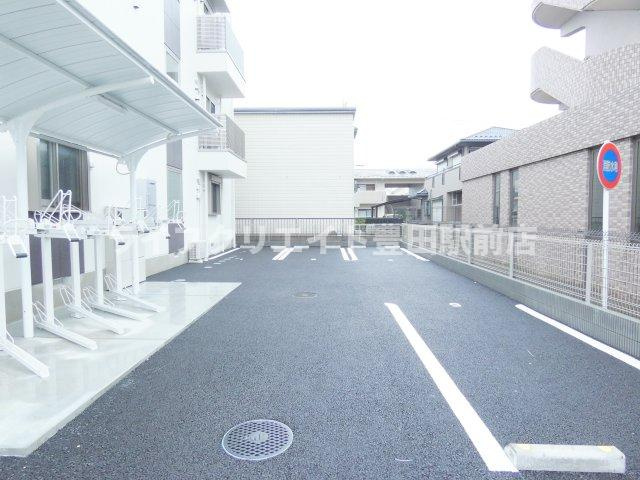 Venus（ヴィーナス）の駐車場