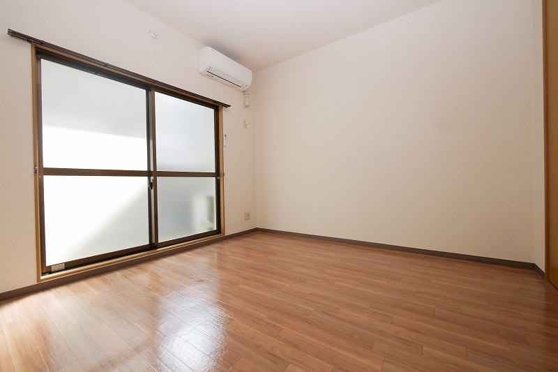 メゾン長束西の居間・リビング|メゾン長束西102号室　