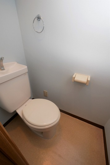 メゾン長束西のトイレ|メゾン長束西102号室　