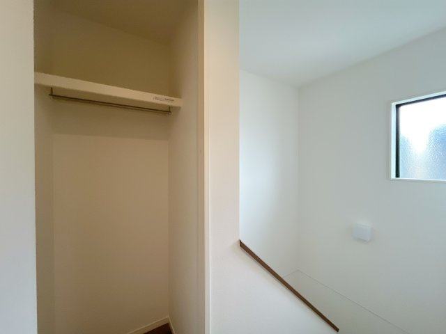 熊谷市末広4丁目　のその他|２階ホール収納