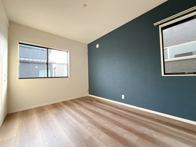 熊谷市末広4丁目　の洋室|２階居室は全室収納あり！たっぷりある収納活用でお部屋もキレイを保てます♪