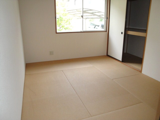 ボーンハウスこどもの森　Ａの和室