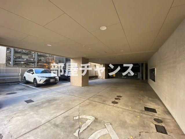 CITY SPIRE 名駅北の駐車場