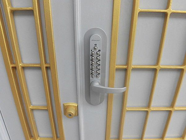 西東京市芝久保町５丁目のアパートのセキュリティ