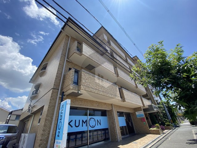 オリエントマンションの外観