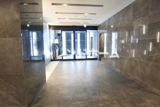 プレサンス松屋町ヴィゴラスのエントランス|選べる家電プランあり！！