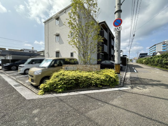 シャーメゾン パン トロワのエントランス