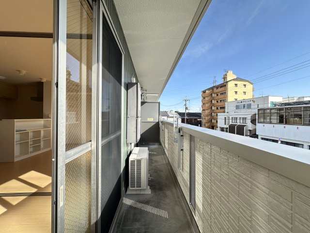 Rakura・ATAGOのバルコニー