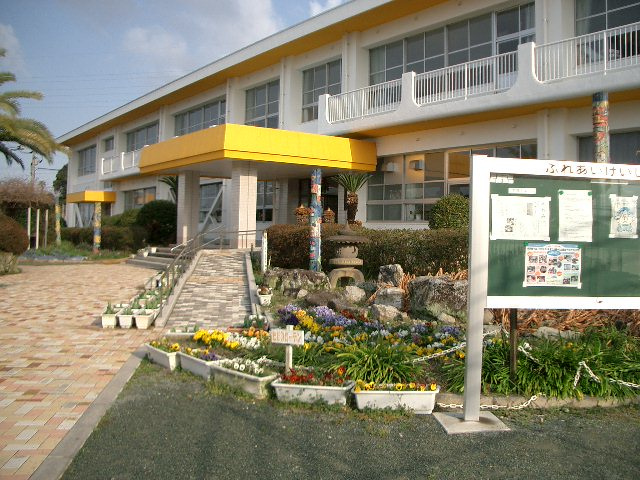 グレース　ヴィラ・フジの周辺|忠見小学校まで230ｍ