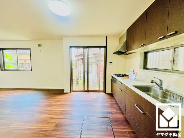 八幡市八幡植松のキッチン