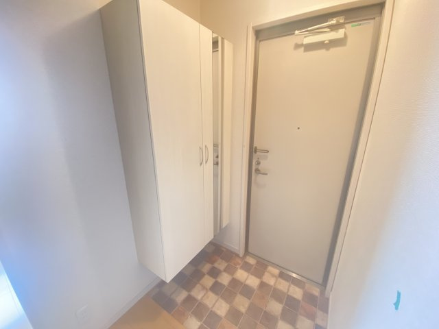 コーポスカイFの玄関