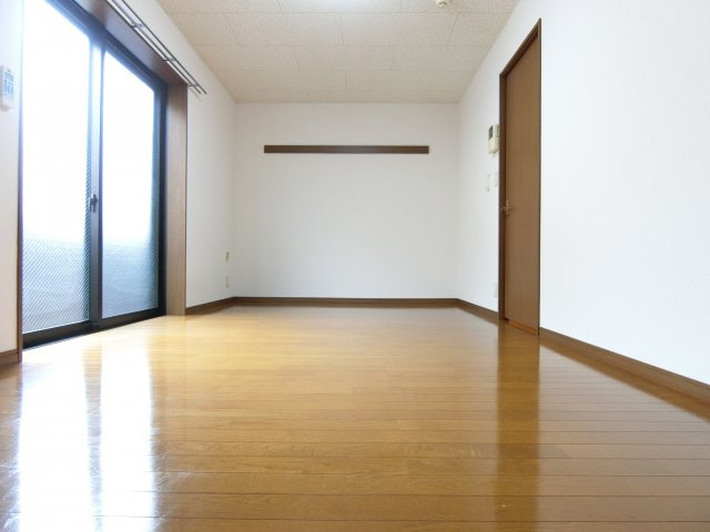 レコルト北の居間・リビング|同物件別部屋イメージ写真