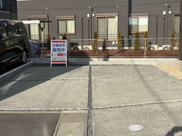 クラハ玉島乙島Ⅱ2号地の駐車場