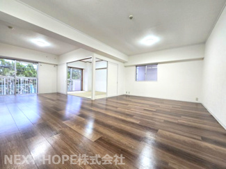 【居間・リビング】 | 阪急逆瀬台マンション　角部屋・リフォーム済み | LDKは広々約20帖の大空間です♪休日も自宅でのんびり過ごせる素敵な空間です！ぜひ現地でご確認ください！お気軽にネクストホープ不動産販売までお問い合わせを！！