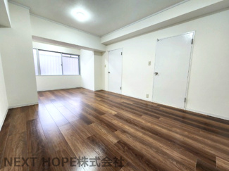 【洋室】 | 阪急逆瀬台マンション　角部屋・リフォーム済み | 洋室11帖です♪ゆったりとした居室です♪ぜひ現地でご確認ください！！