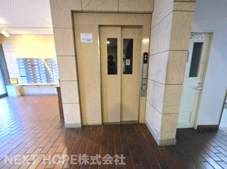 【その他共用部分】 | 阪急逆瀬台マンション　角部屋・リフォーム済み | エレベーターです♪
