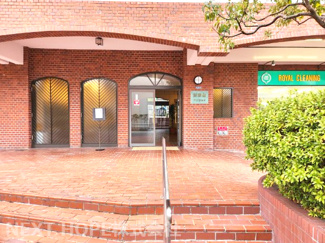 【エントランス】 | 阪急逆瀬台マンション　角部屋・リフォーム済み | エントランスです♪