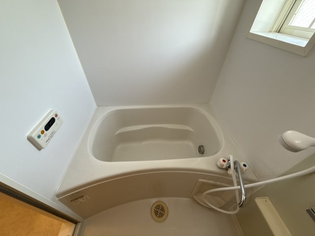 ヒルサイド緑ヶ丘Ｂの浴室