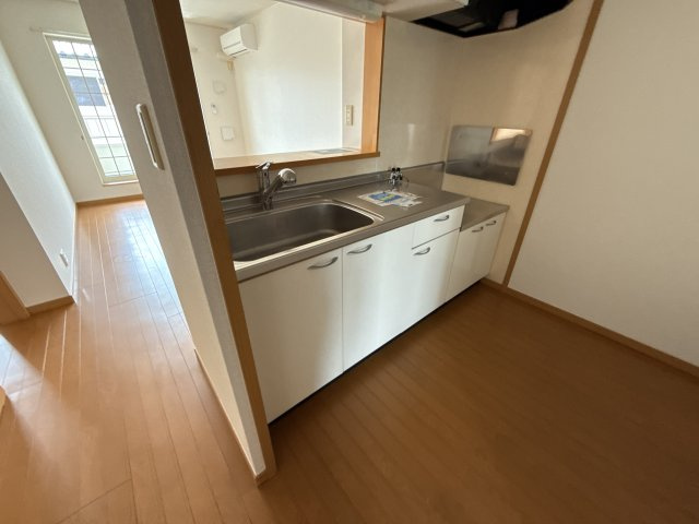 ヒルサイド緑ヶ丘Ｂのキッチン