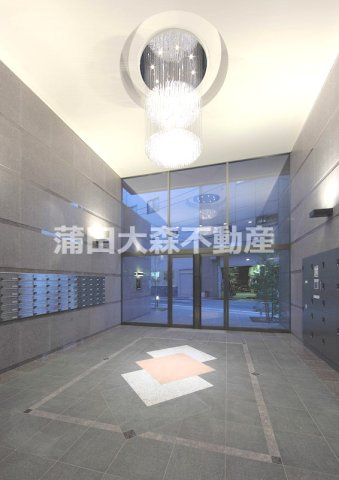 ルーブル京浜蒲田のエントランス