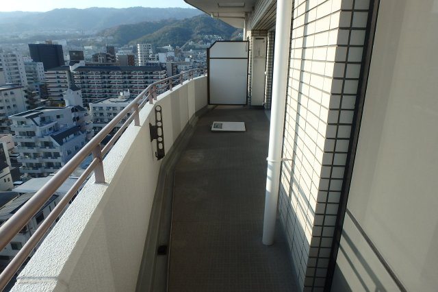 【バルコニー】 | グラン・フェルティ本山