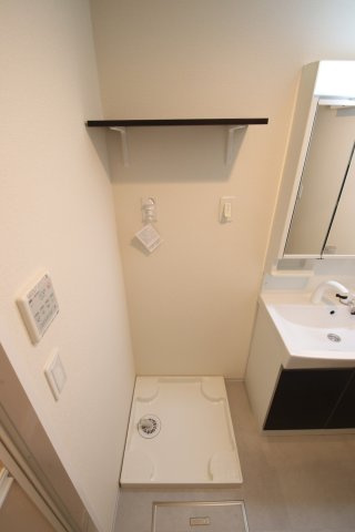 【設備】 | シェトワはつしば | 室内洗濯機置場