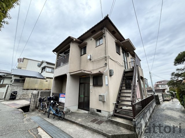 山脇ハイツの外観