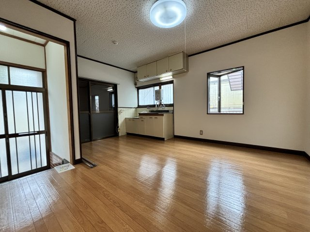 山脇ハイツの居間・リビング