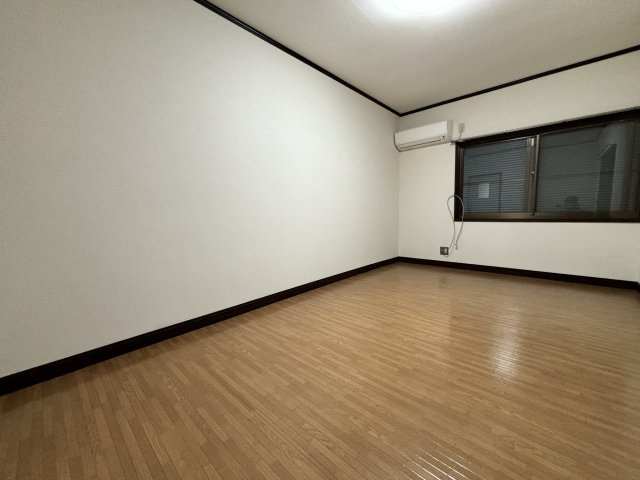 山脇ハイツの居間・リビング