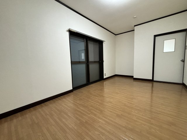 山脇ハイツの居間・リビング