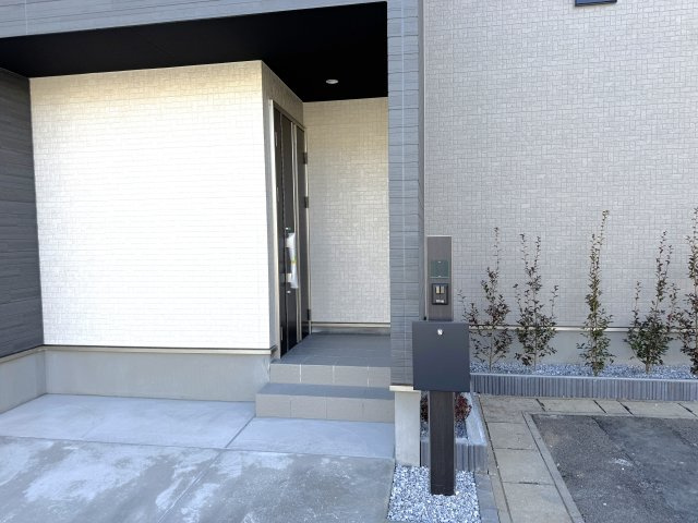 松戸市五香２丁目新築戸建（五香39・40期）のエントランス|エントランス・玄関ポーチ