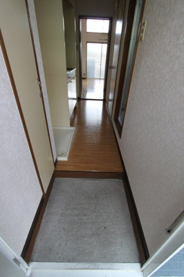 【玄関】 | メゾンド歩坂A
