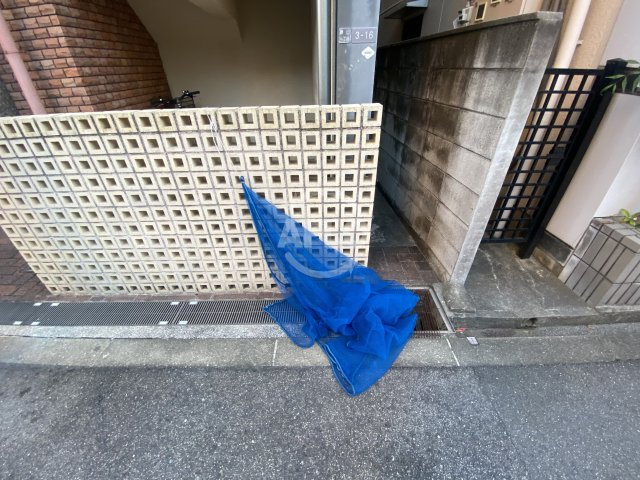 T’S COURT五条　五条小学校区のその他共用部分|T’S COURT五条　ごみ置き場