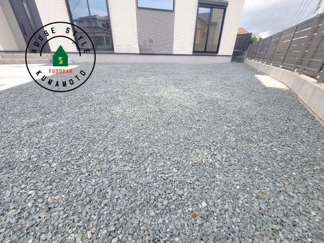 宇土市三拾町第1-2棟（1号棟）　の庭|お庭で自由な時間を過ごせます。