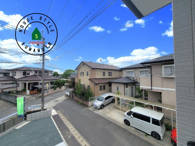 宇土市三拾町第1-2棟（1号棟）　の展望|窓から緑が見える物件も魅力的です。
