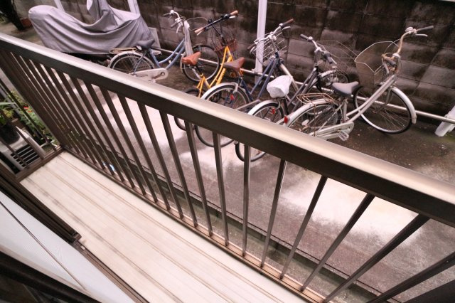 セオコート朝霧のバルコニー