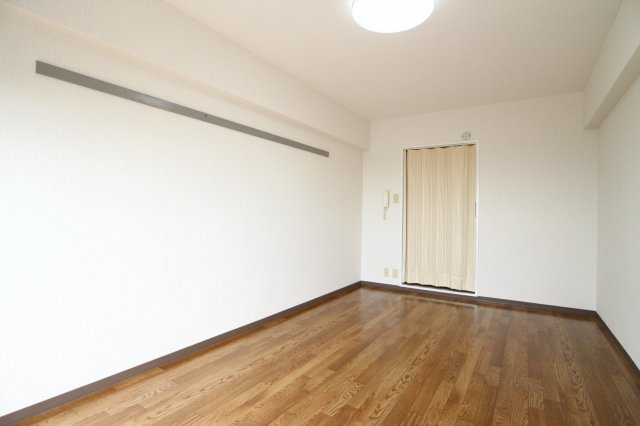 コウアロイヤル垂水part2の居間・リビング