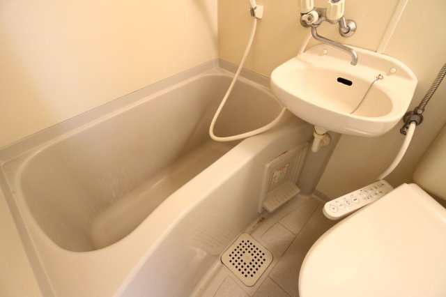 コウアロイヤル垂水part2の浴室