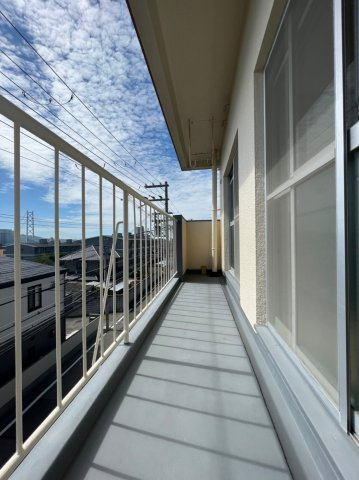霞ヶ丘吉川ハイツのバルコニー