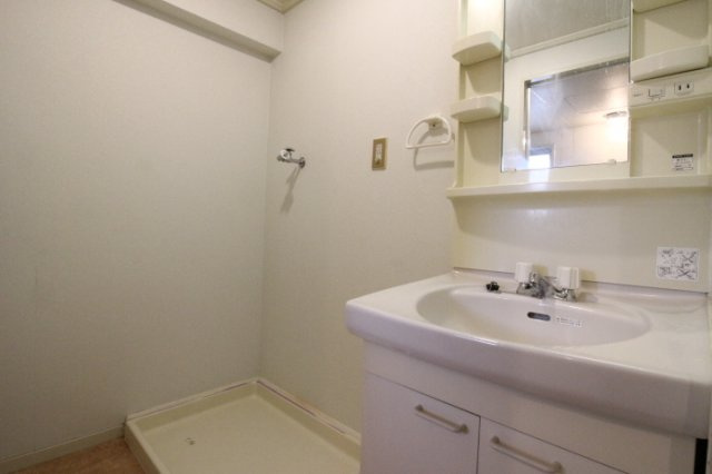 マンション大門の洗面所